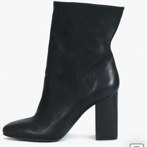 Lucky Brand Walwyn Slouchy Black Leather Boots- Size: 7.5